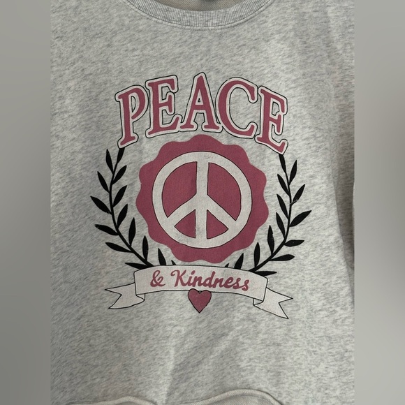 🎁Old Navy: Girls Graphic Long Sleeve Top- Size XL🎁 - Picture 2 of 8